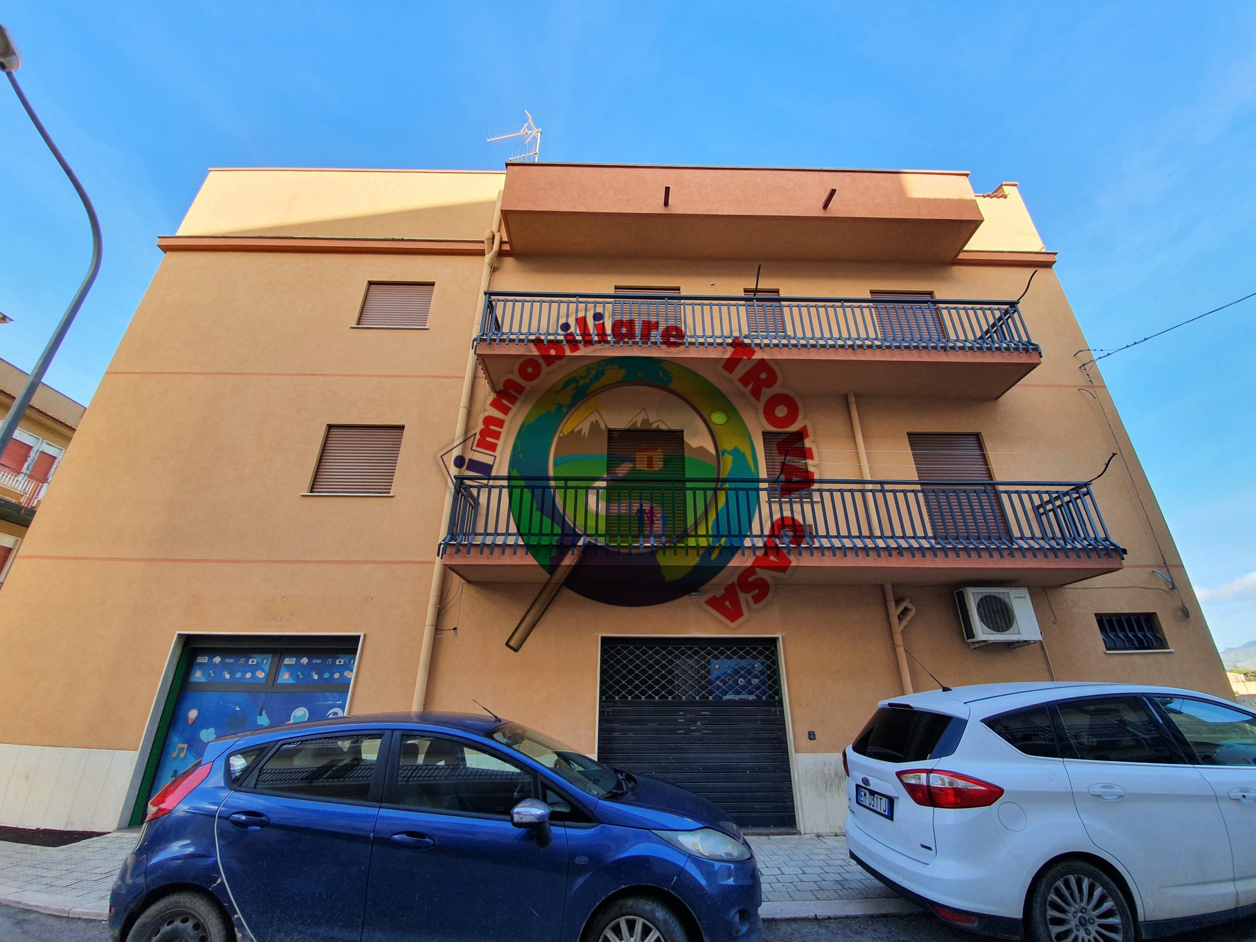Casa indipendente in vendita a Partinico, Via Torricelli