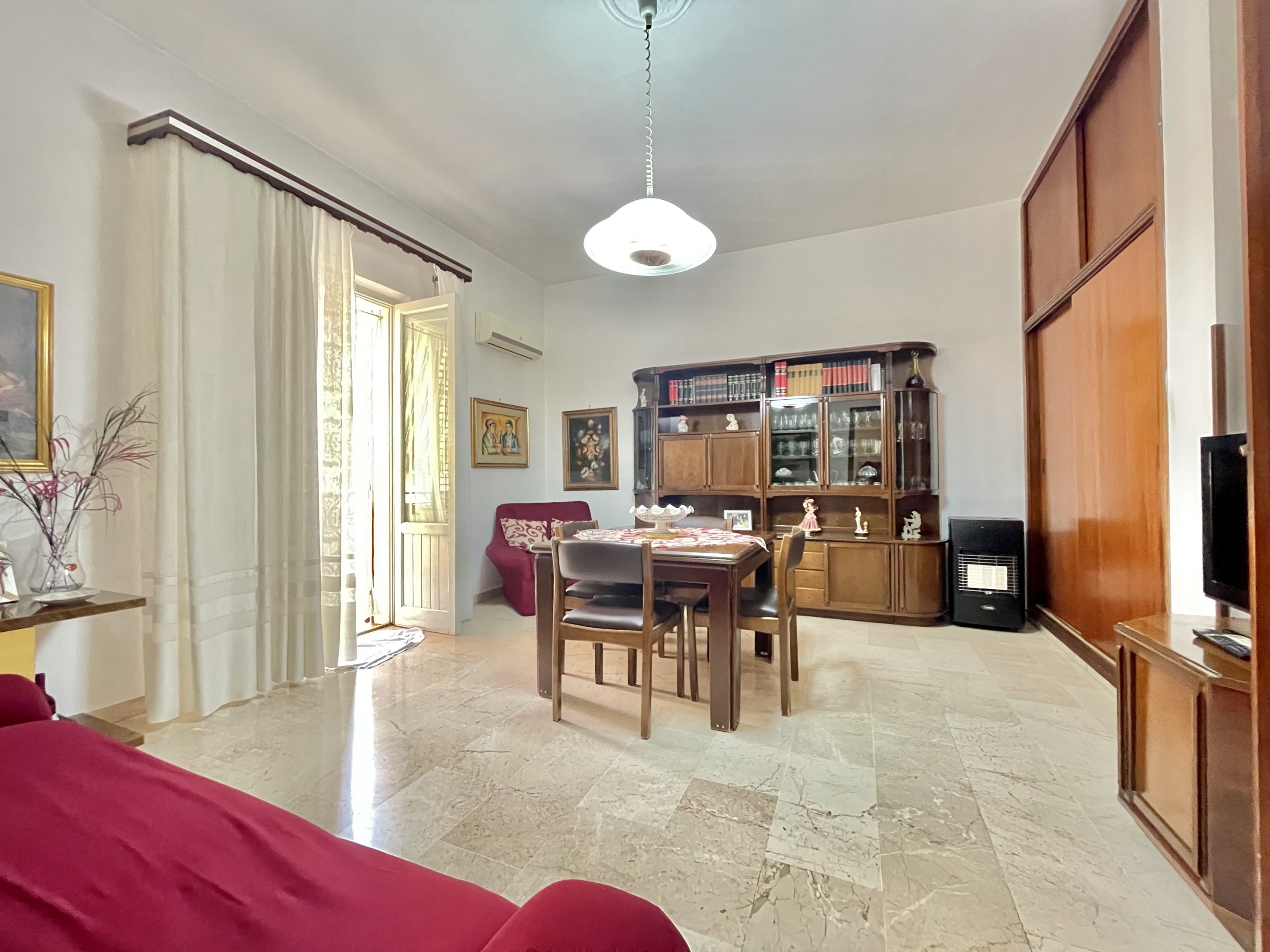 Casa indipendente in vendita a Partinico, Via Bari