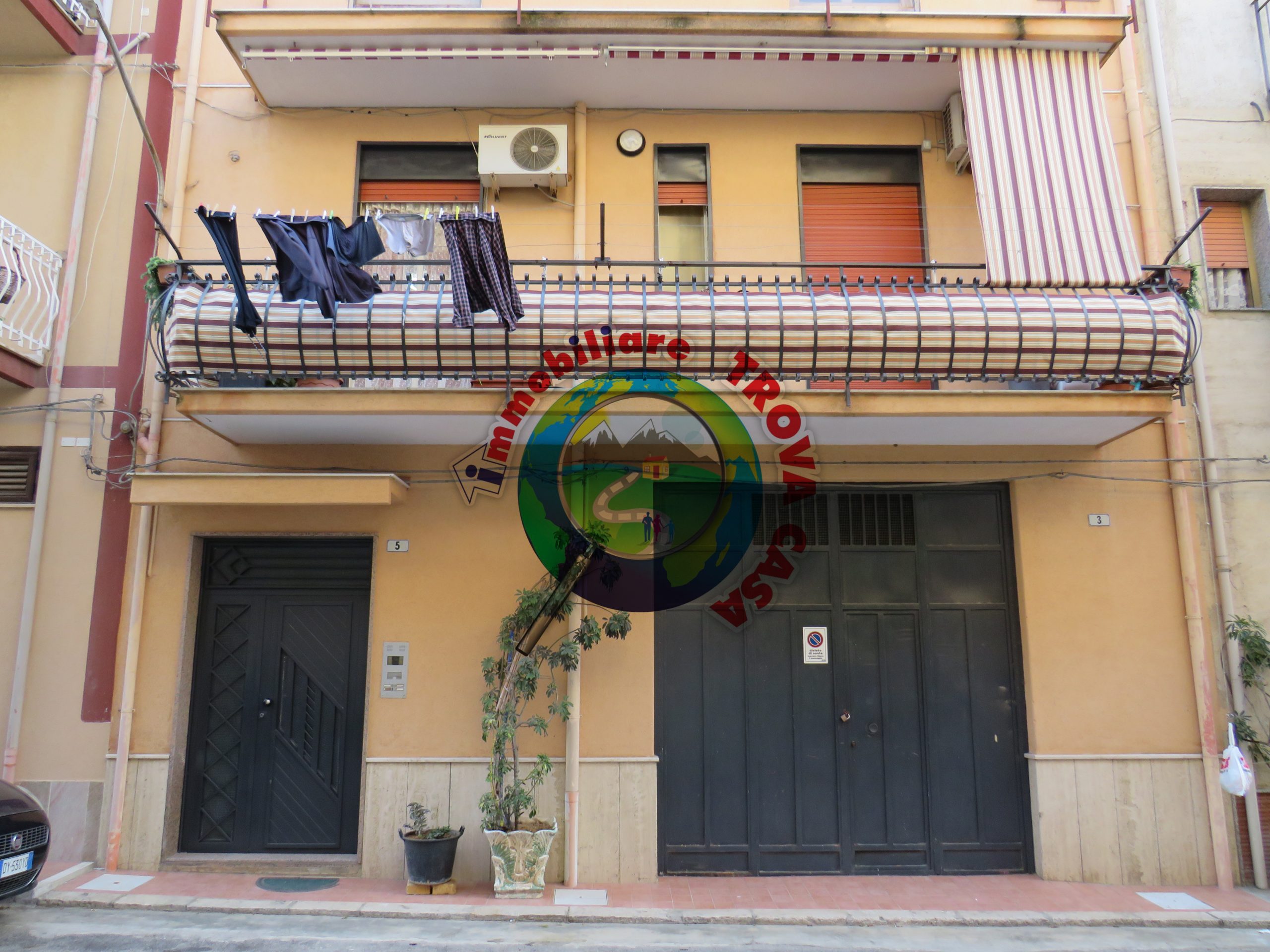 Casa indipendente in vendita a Partinico, Via Alessandro Manzoni