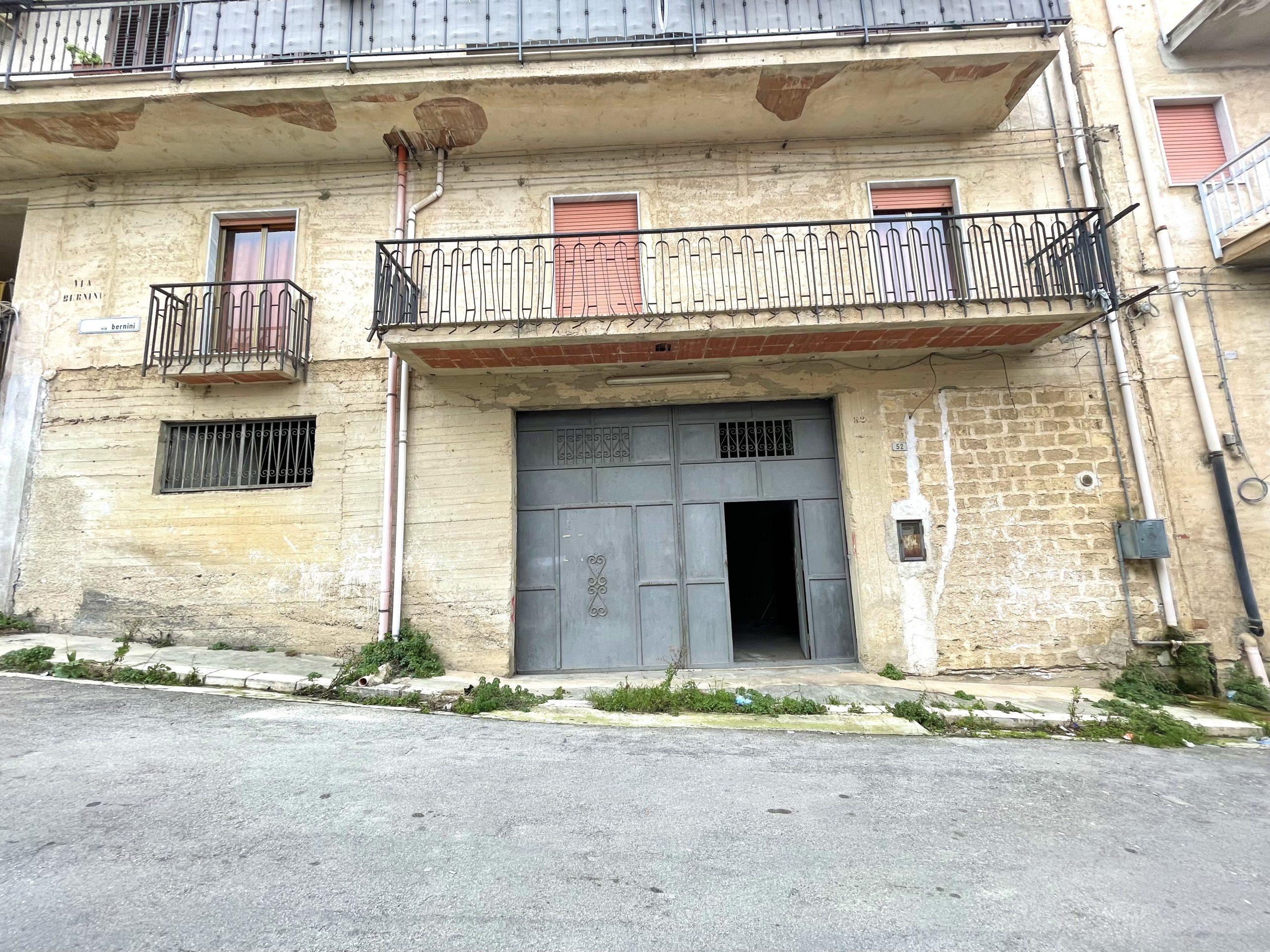 Magazzino in affitto a Partinico, Via Bernini