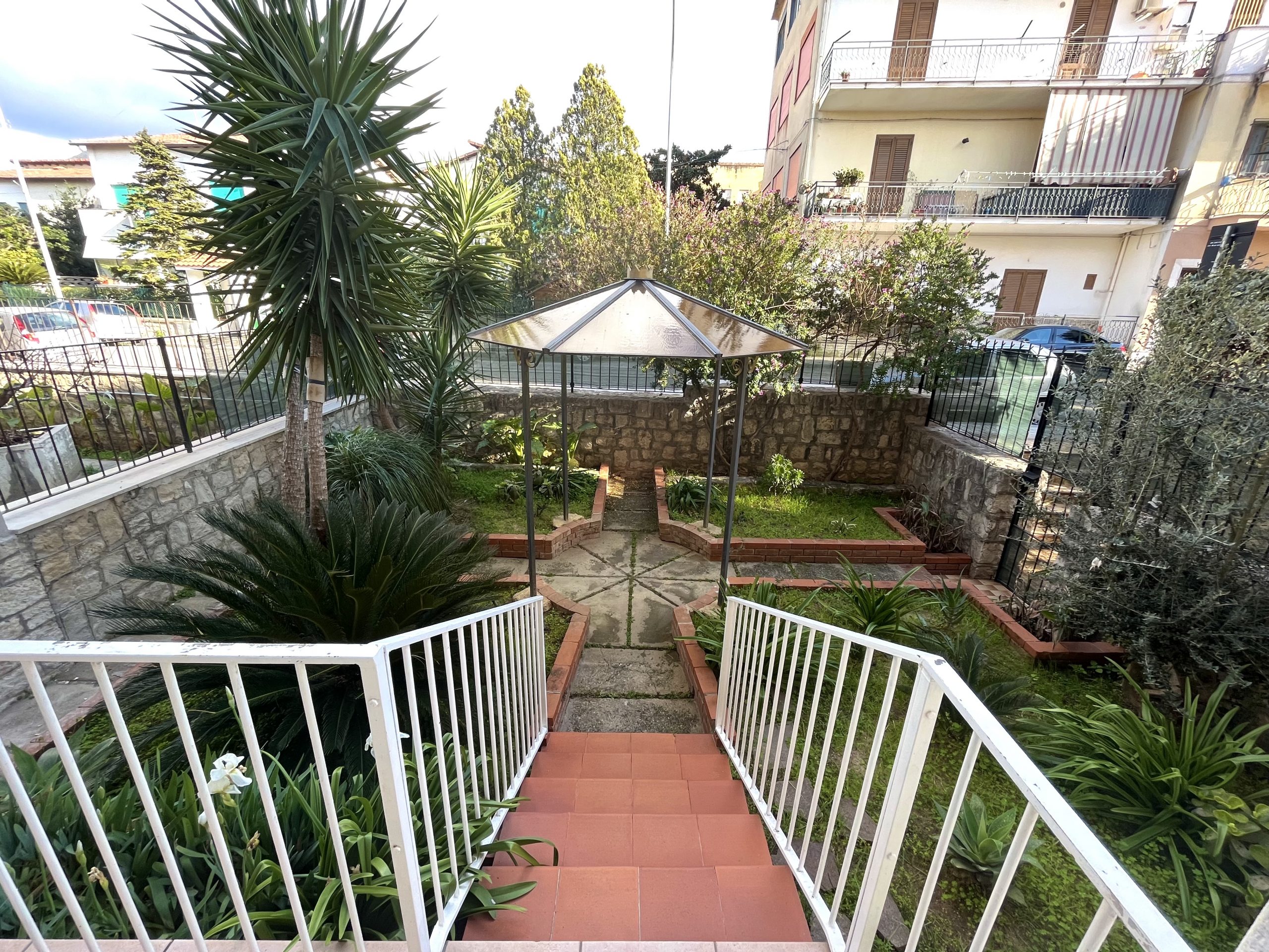 Appartamento con giardino in vendita a Partinico, Via F. Testa