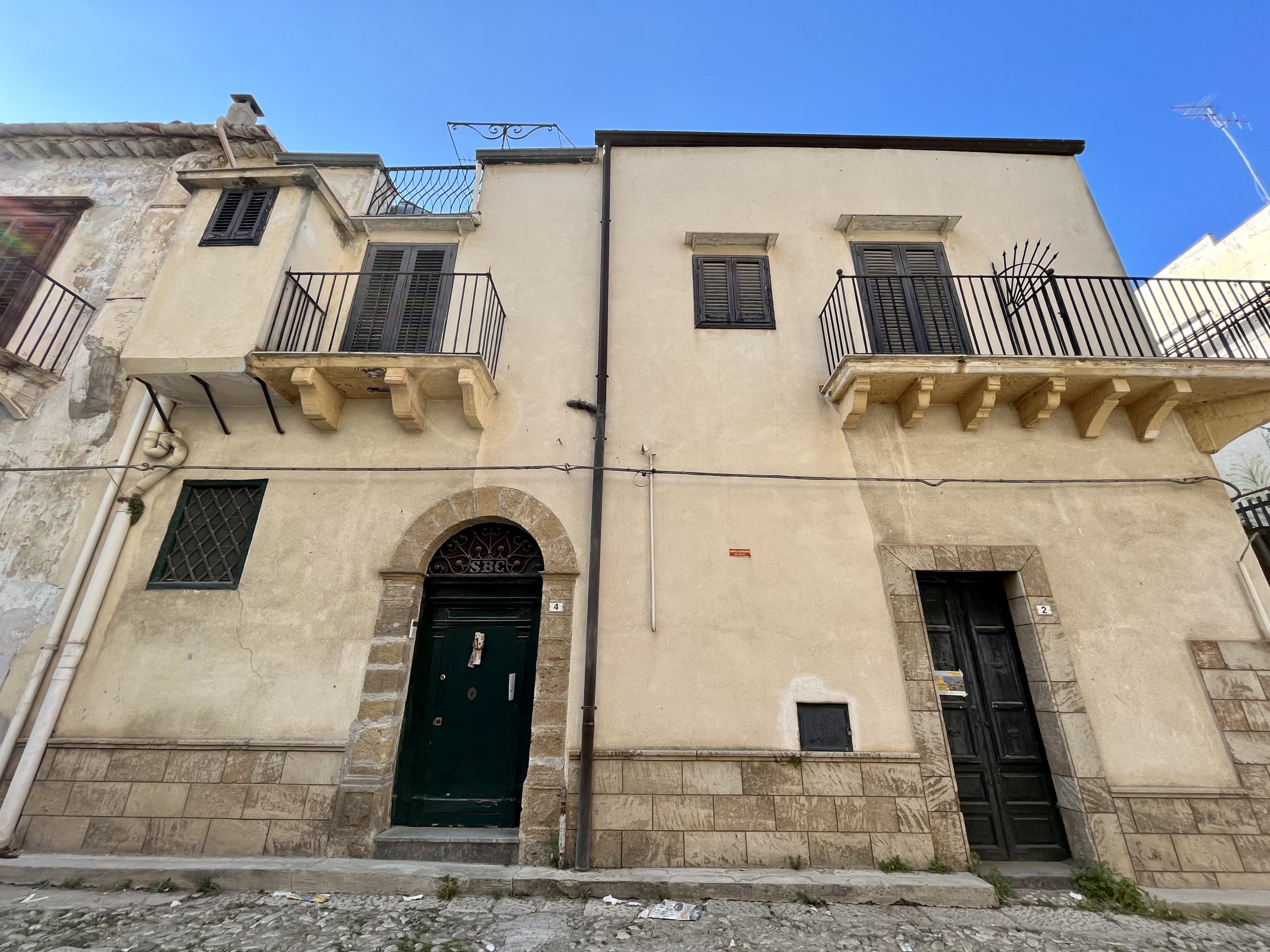 Casa indipendente in vendita a Partinico, Via Castiglia
