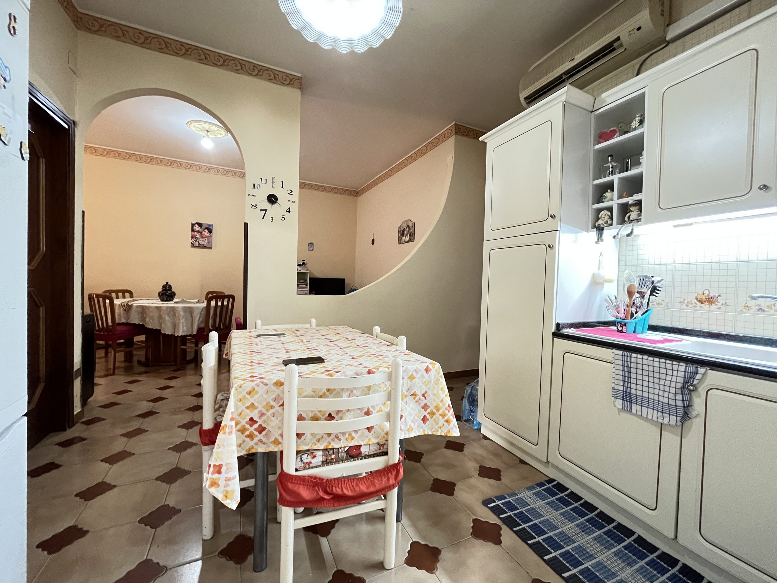 Appartamento con magazzino in vendita a Partinico, Via Terni
