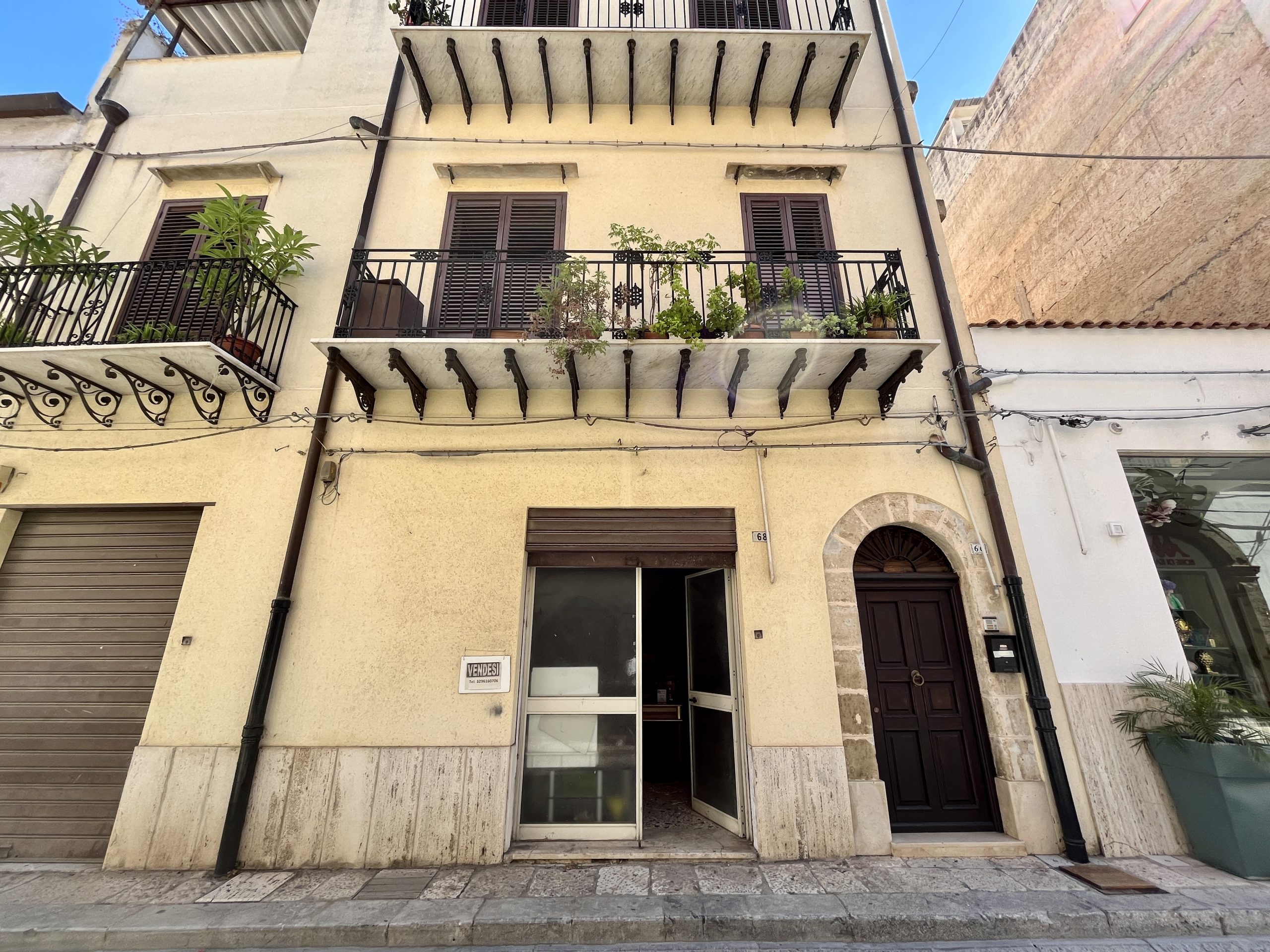 Casa indipendente in vendita a Partinico, Via F.sco Crispi