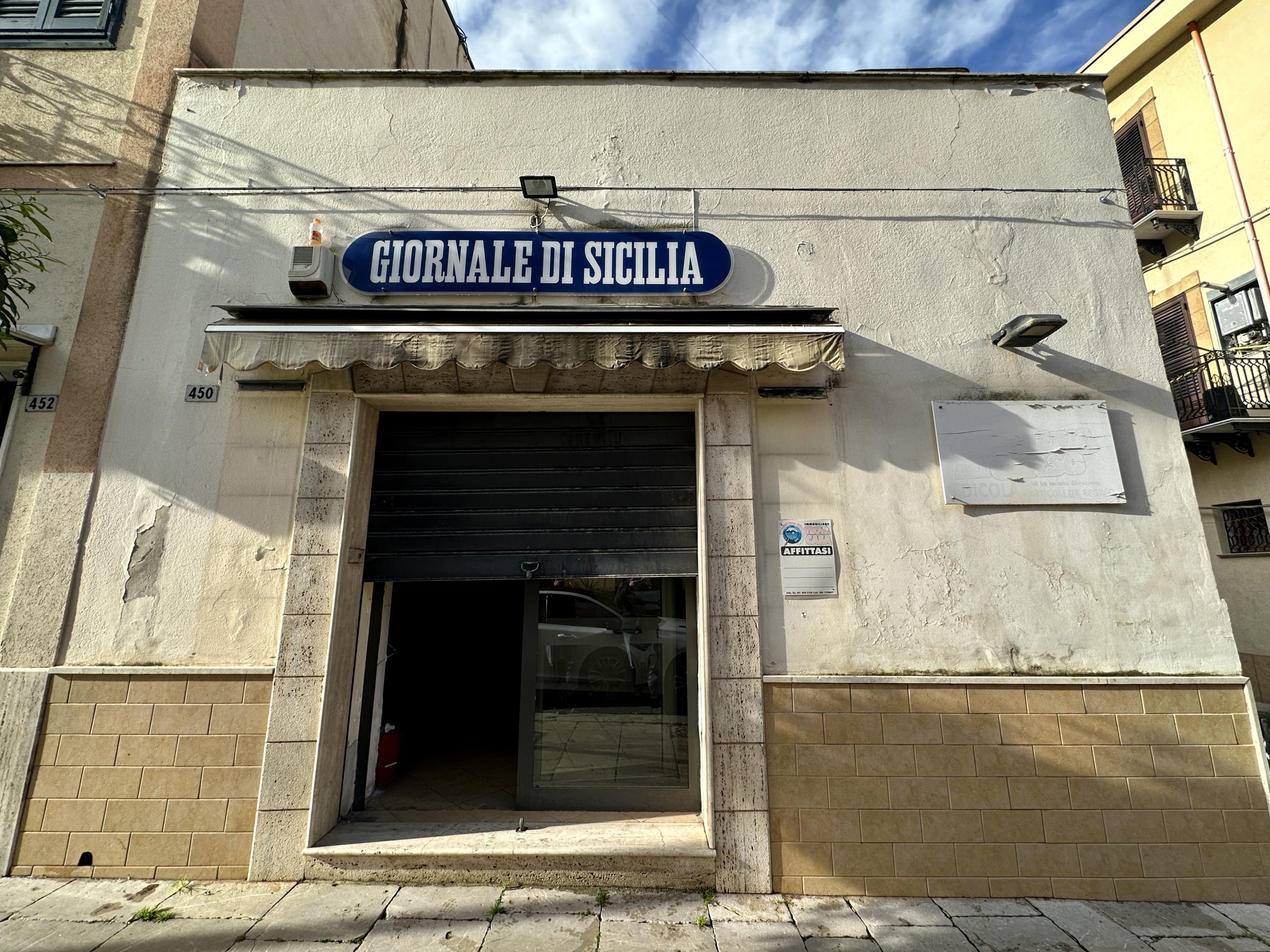 Locale commerciale in affitto a Partinico, Corso dei Mille