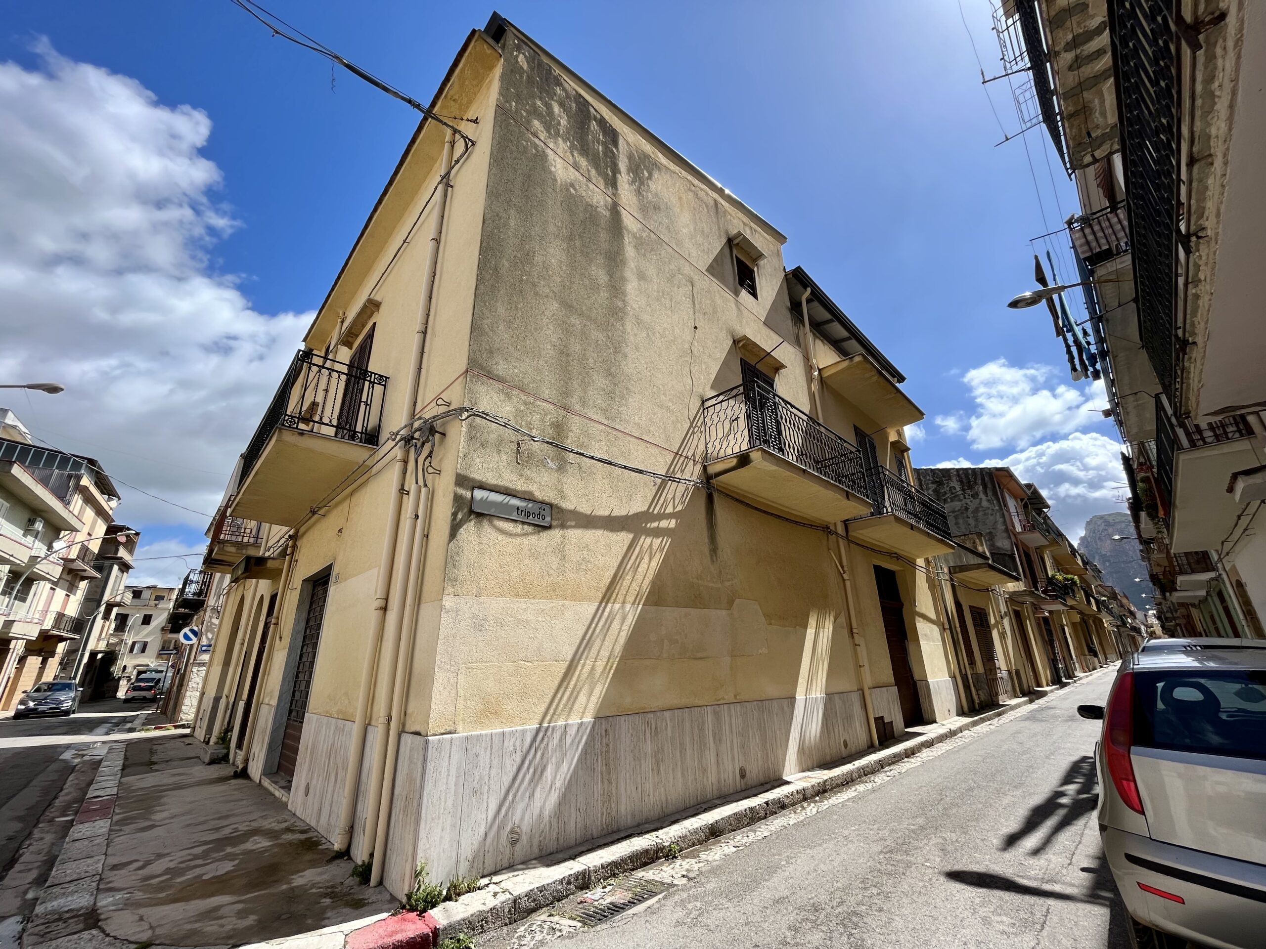 Case indipendenti in vendita a Partinico, Largo Avellone