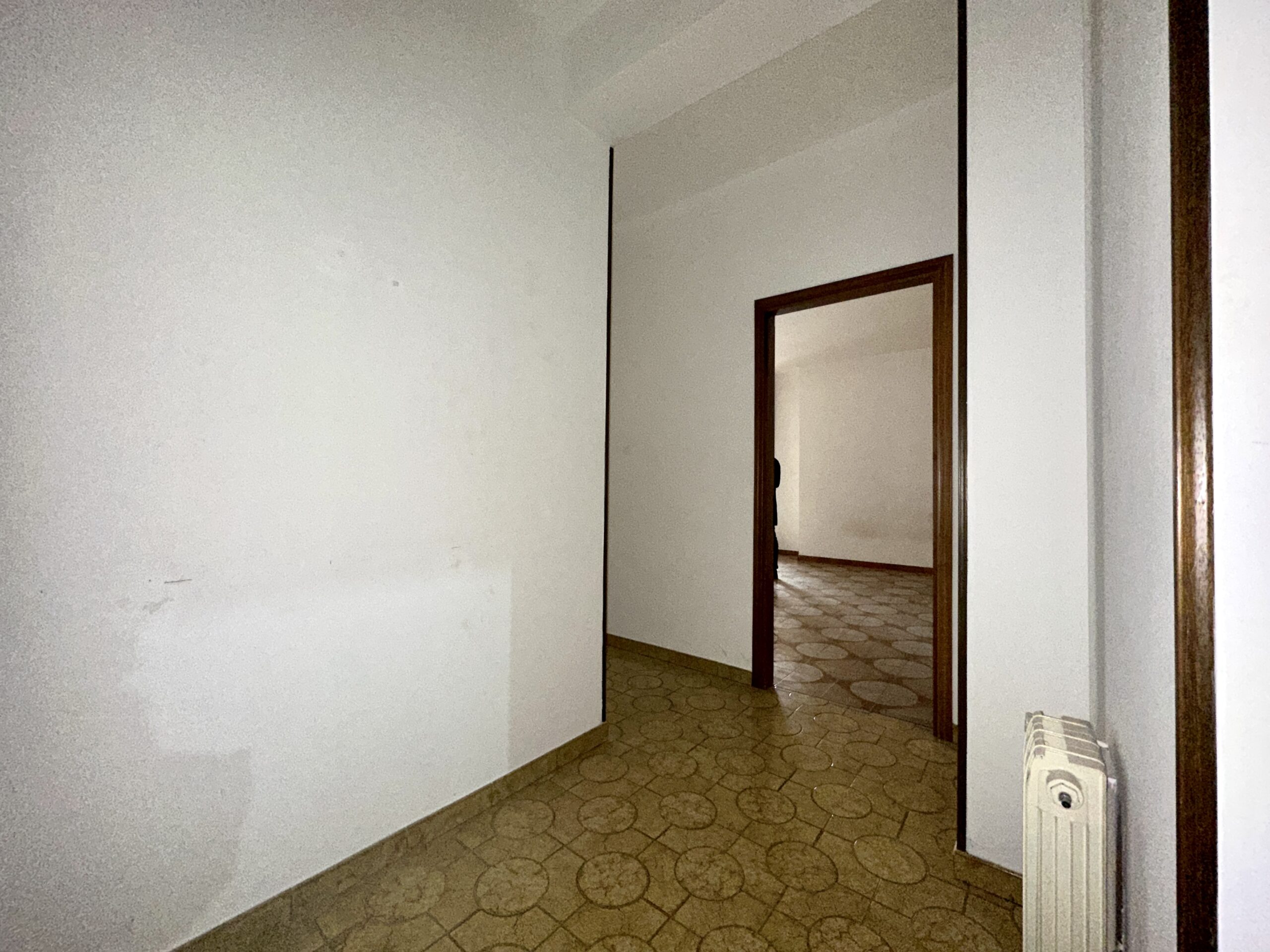 Appartamento con box in vendita a Partinico, Largo Ascone