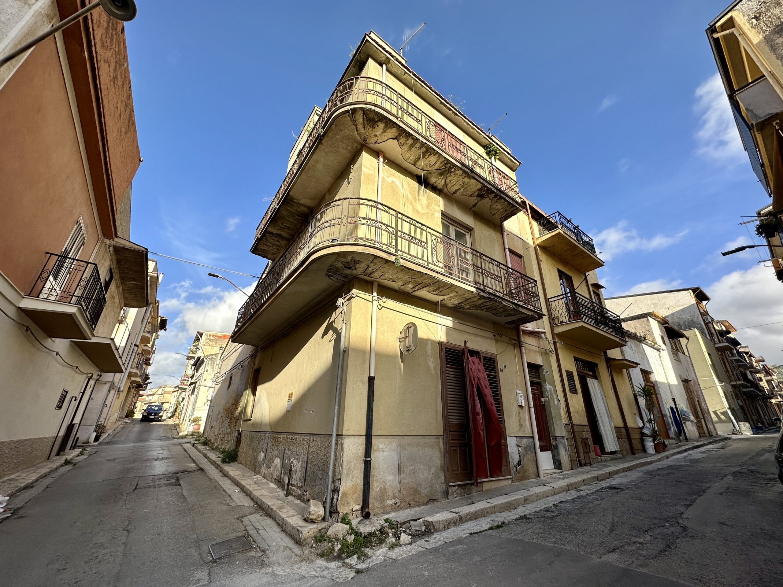 Casa indipendente in vendita a Partinico, Via Cutrò