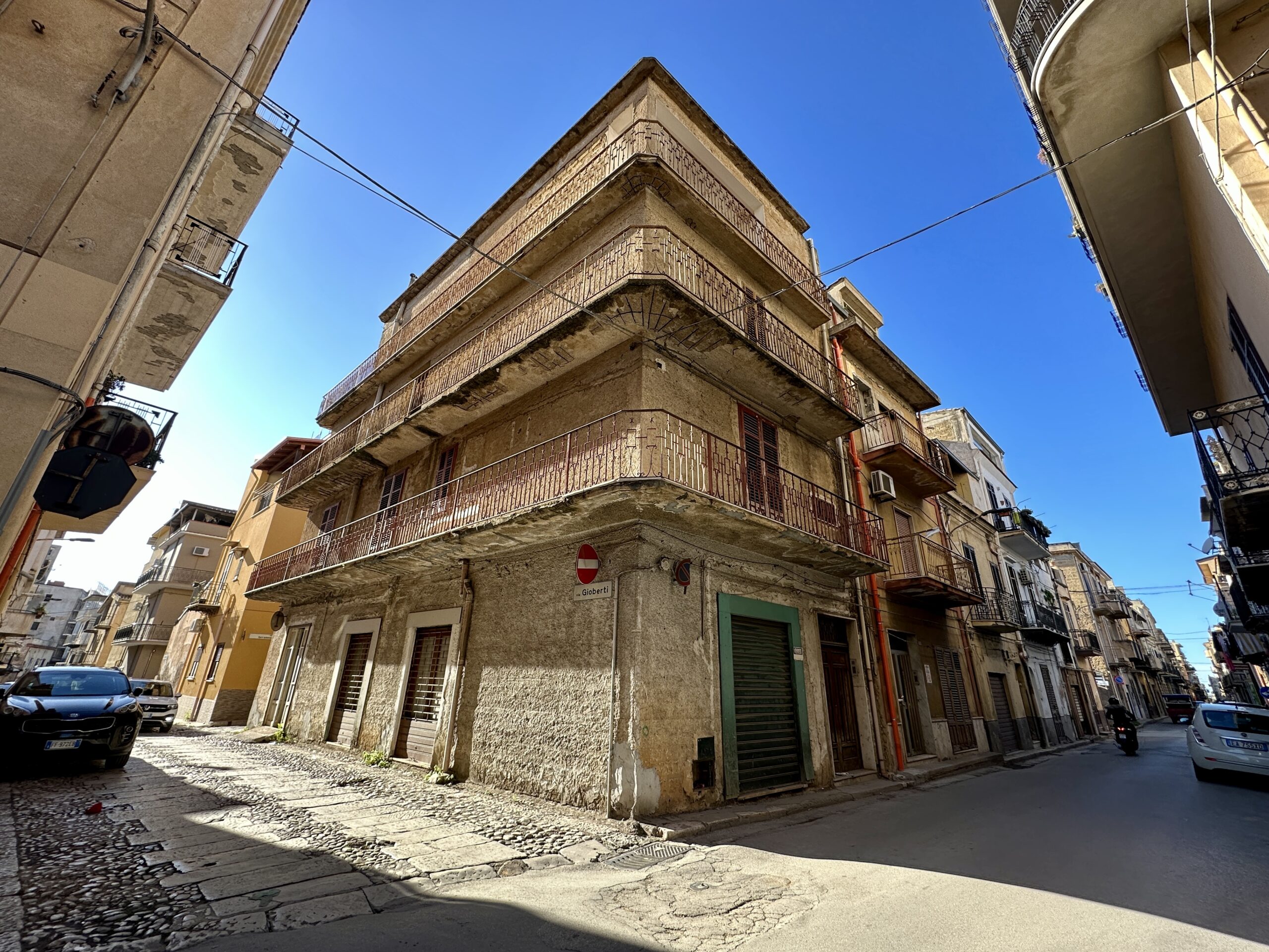 Casa indipendente in vendita a Partinico, Via Roma