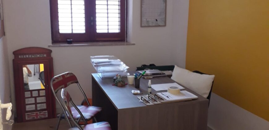 Casa indipendente in vendita a Partinico, Via B. Croce