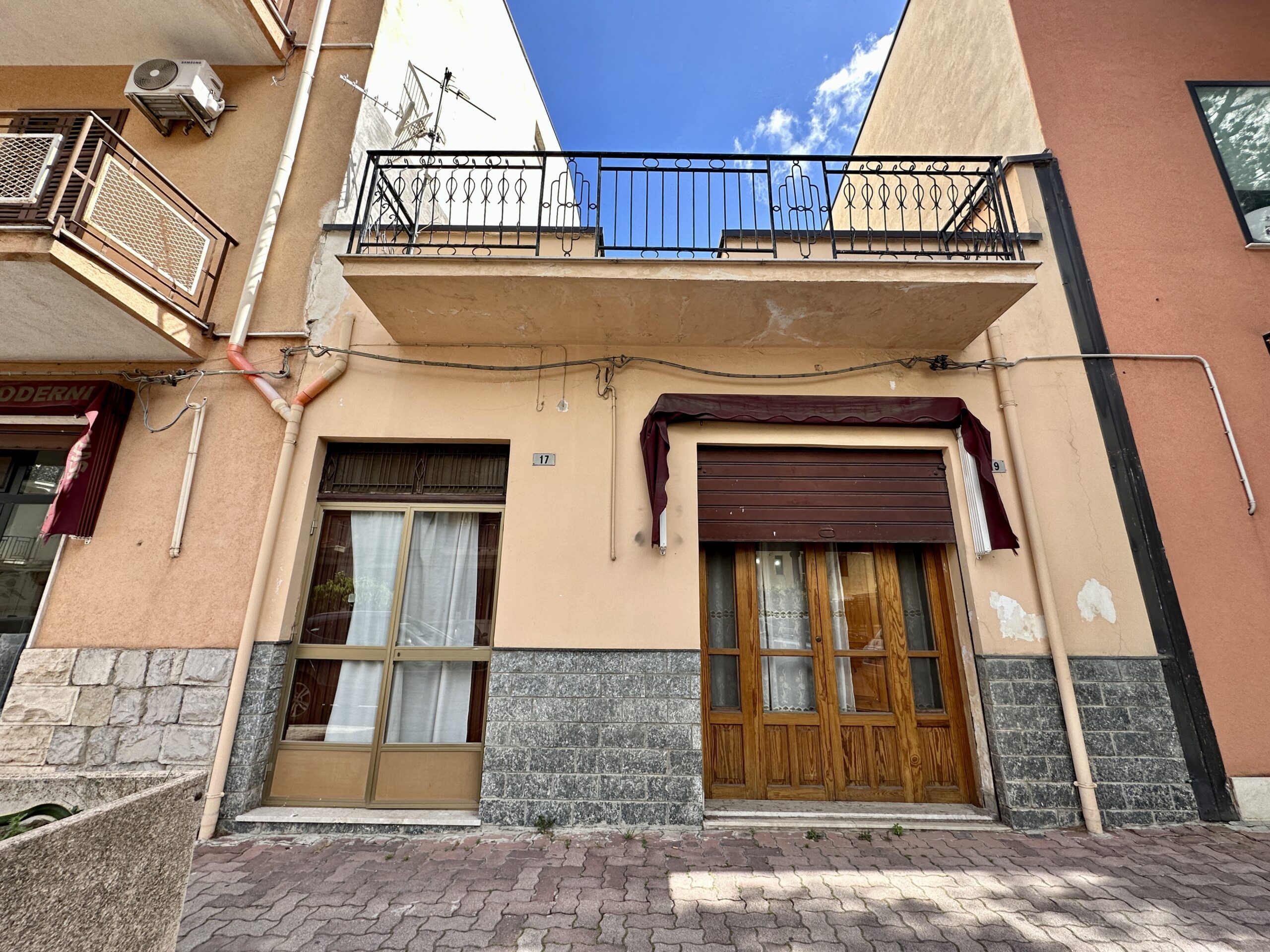 Casa indipendente in vendita a Partinico, Viale Aldo Moro