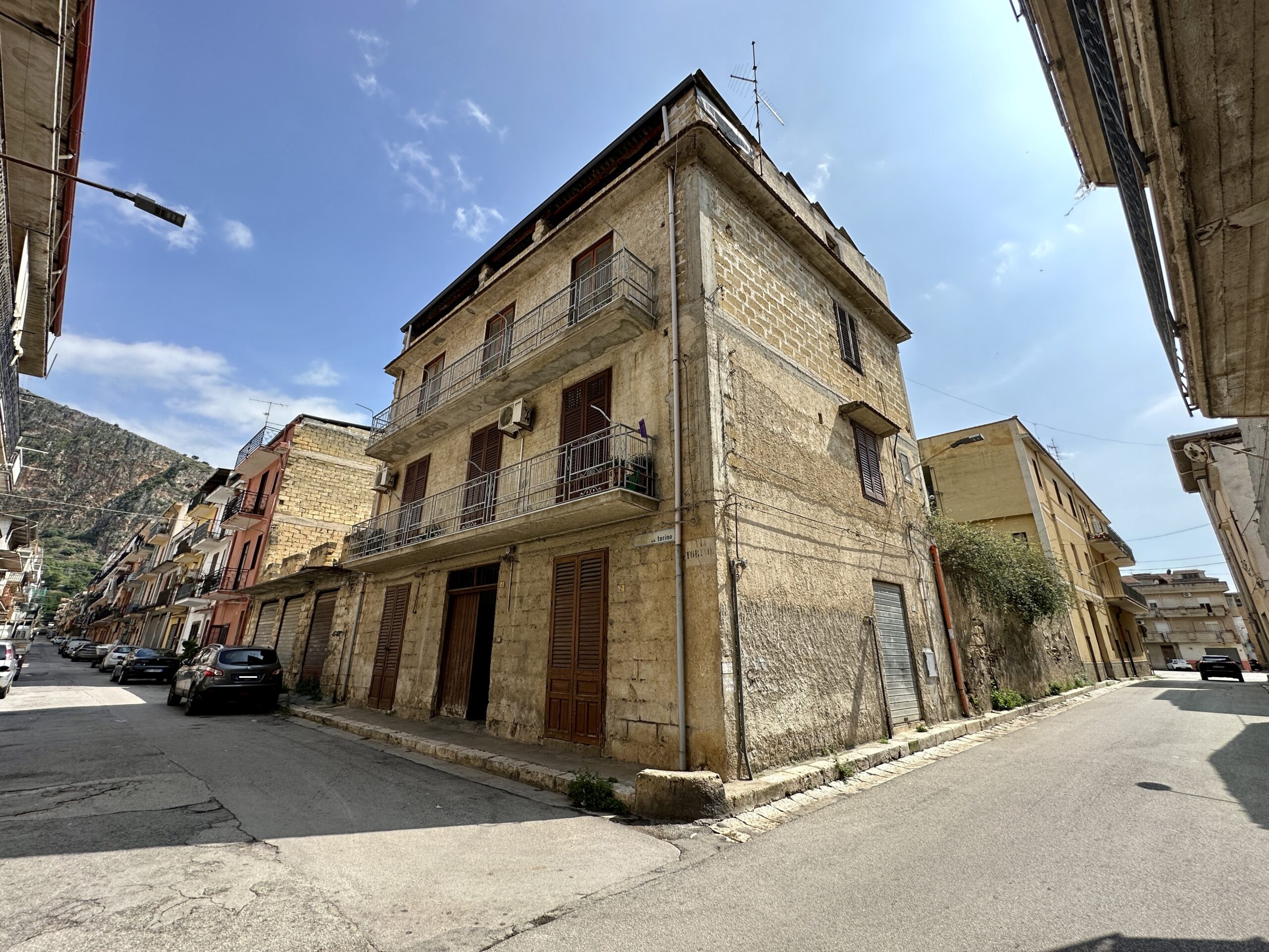 Casa indipendente in vendita a Partinico, Via Torino