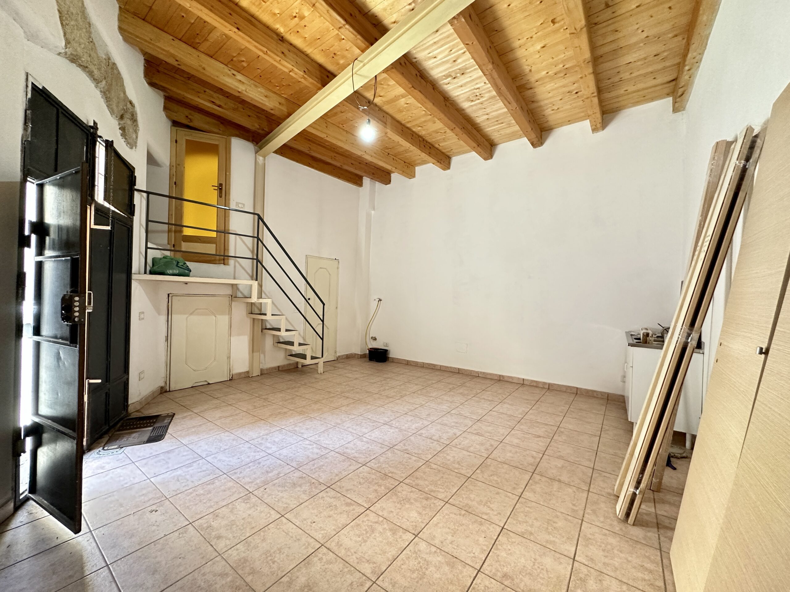 Casa indipendente in vendita a Partinico, Via Madonna del Ponte