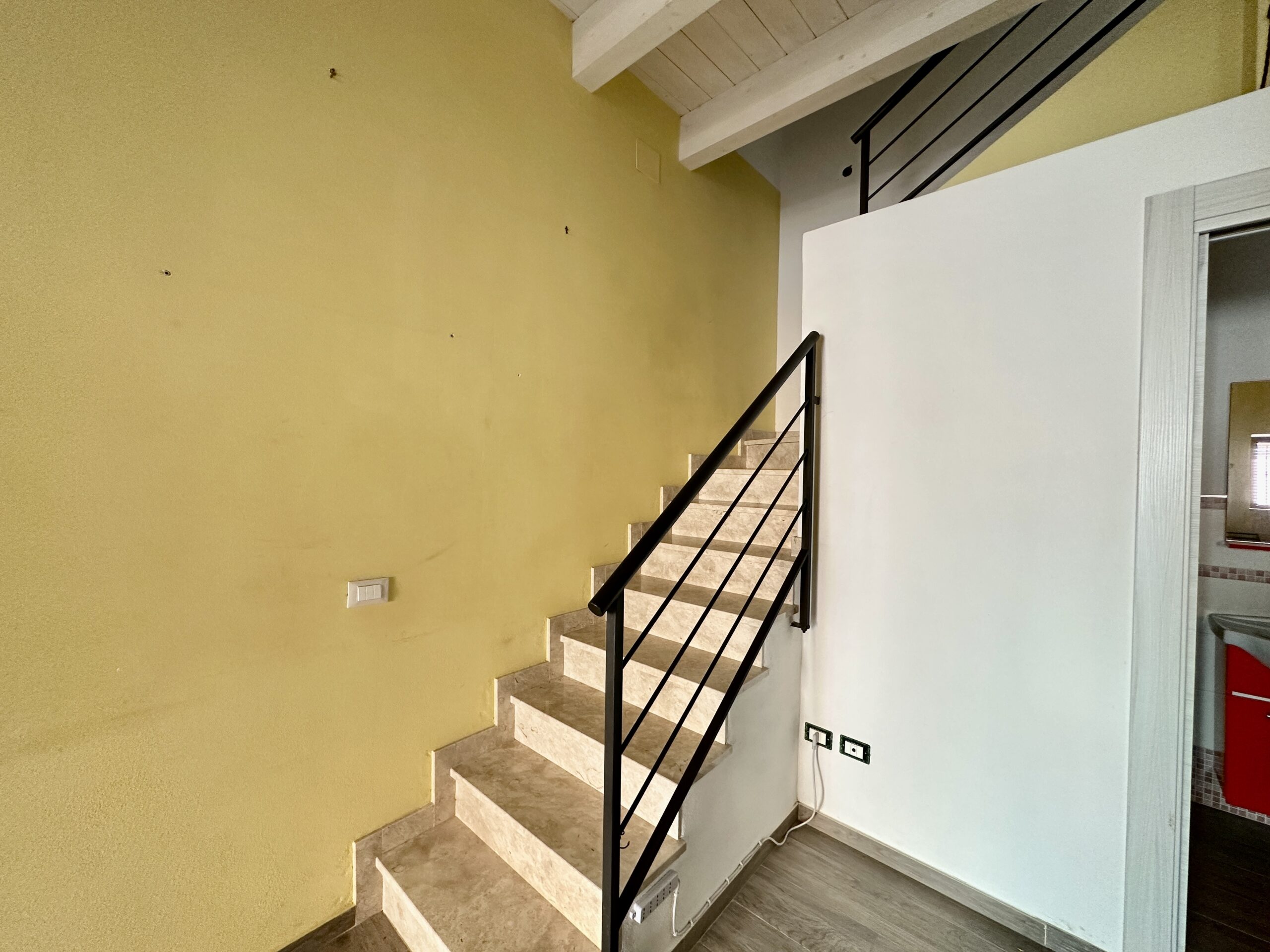 Casa indipendente con ascensore in vendita a Partinico, Via Galileo Galilei