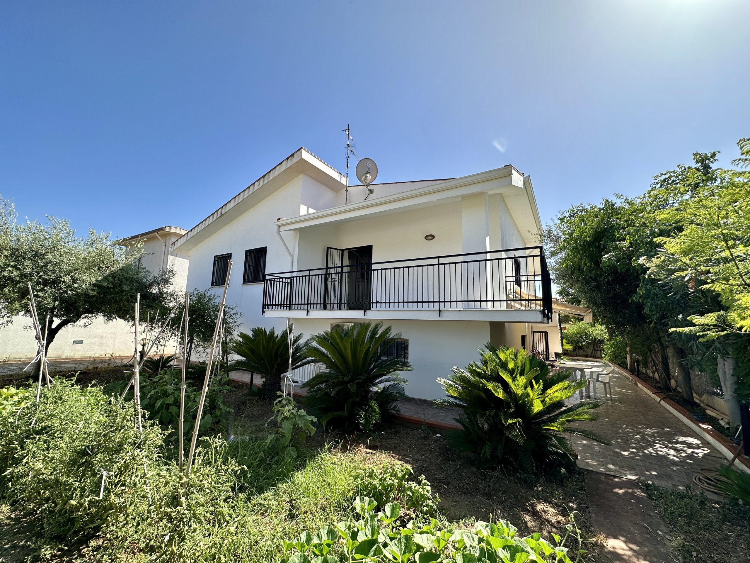 Villa in vendita a Trappeto, Via Dei Gelsomini