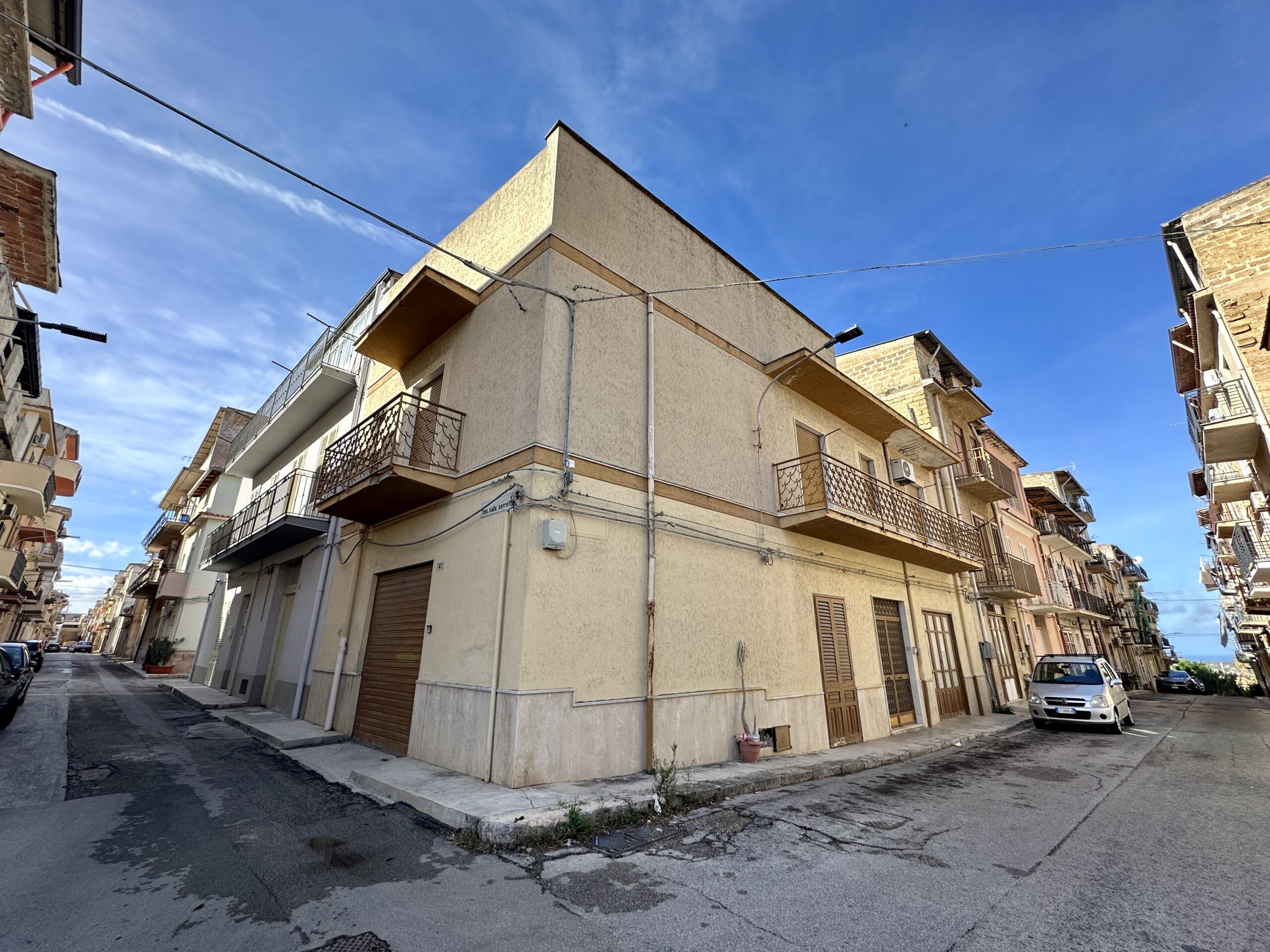 Casa indipendente in vendita a Partinico, Via Vittorio Veneto